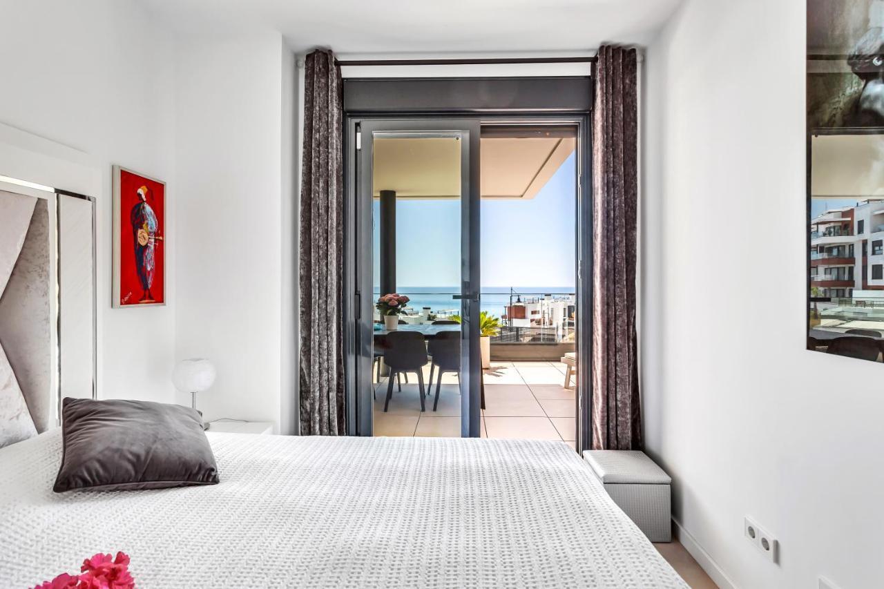 Blue Lady By The Sea Apartment Fuengirola Bagian luar foto